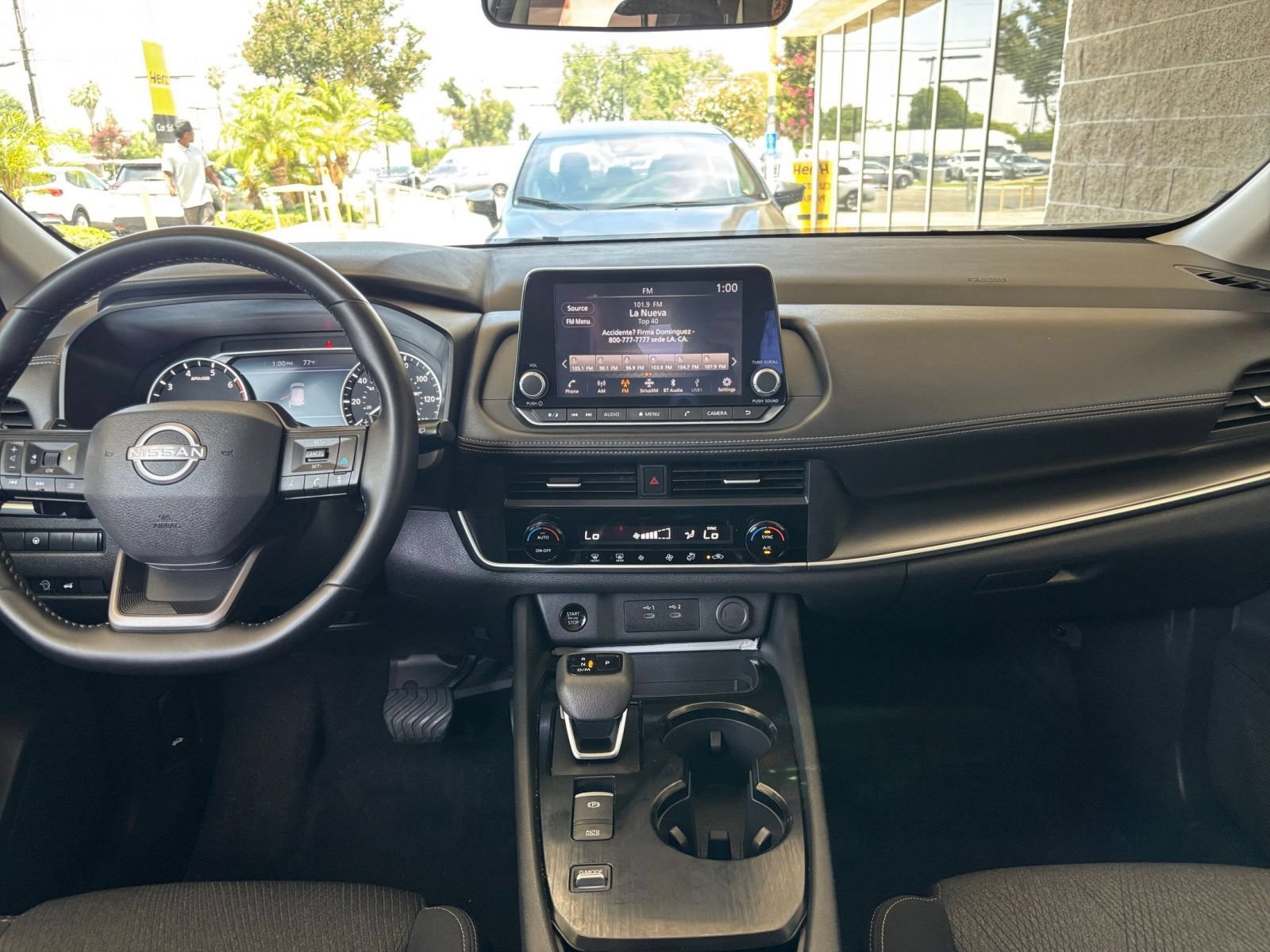 Used 2025 Nissan Rogue SV FWD image 35