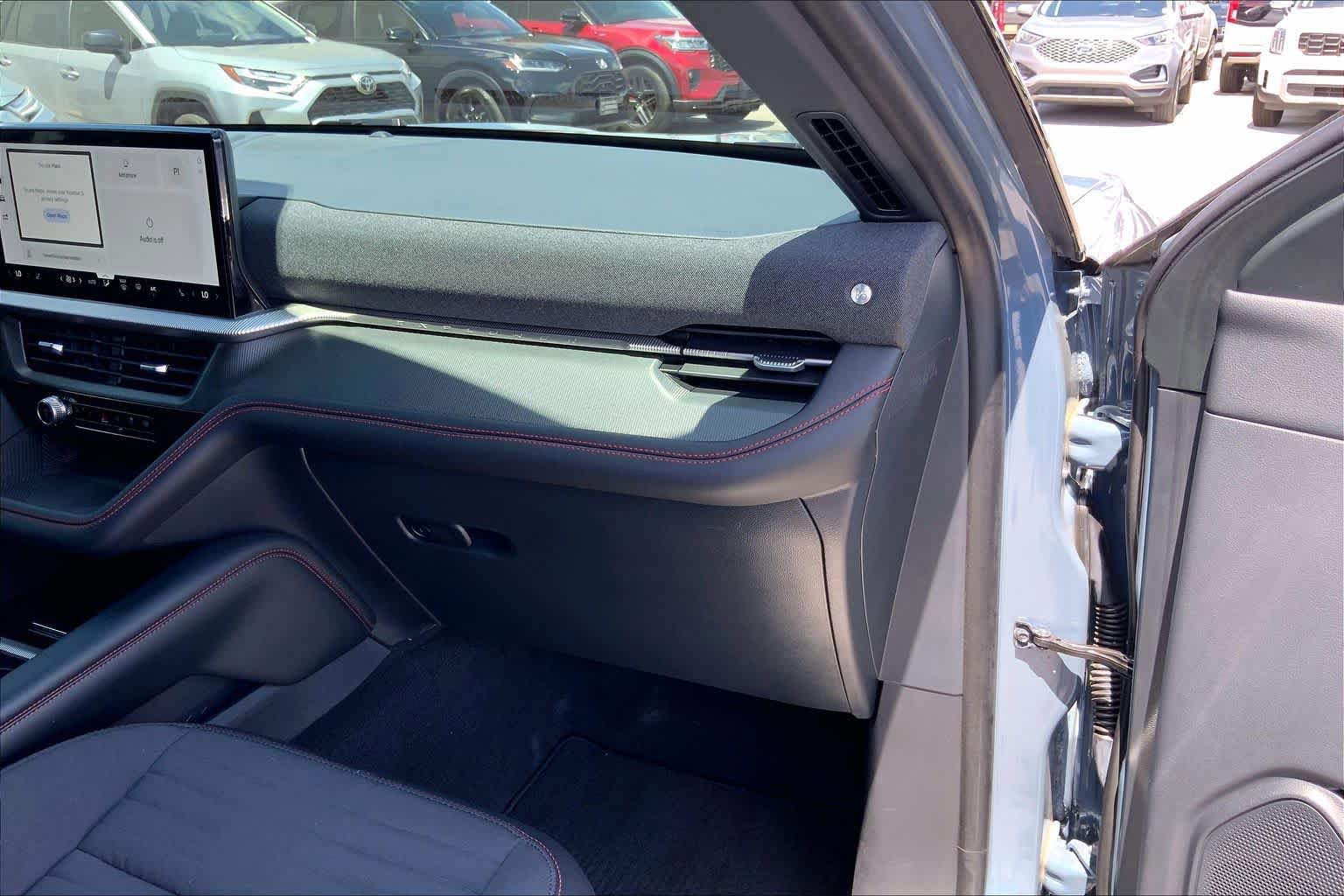 Certified 2025 Ford Explorer ST-Line RWD image 18