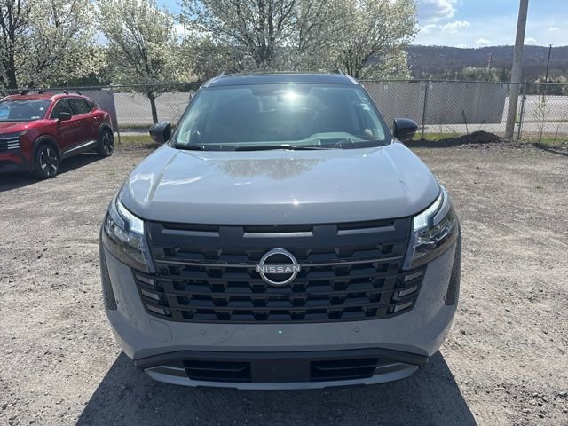 New 2026 Nissan Pathfinder Platinum w/ Cargo Package AWD/4WD image 2