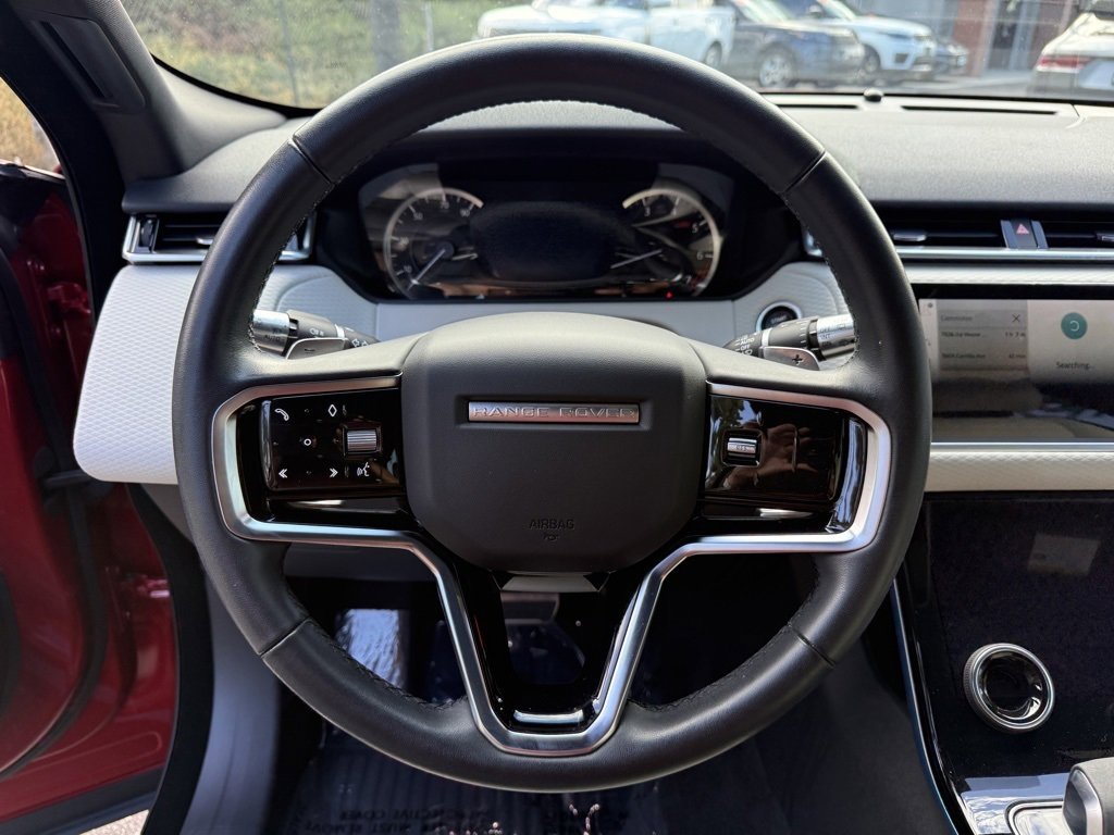 Used 2023 Land Rover Range Rover Velar R-Dynamic S image 19