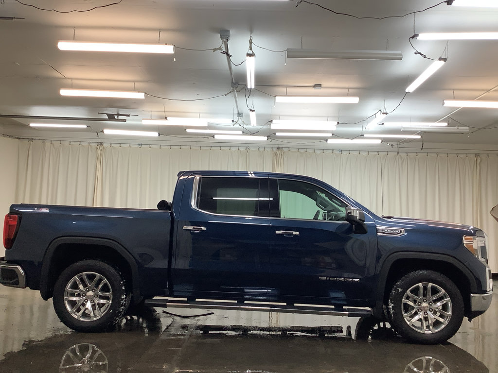 Used 2022 GMC Sierra 1500 SLT w/ SLT Premium Package image 5