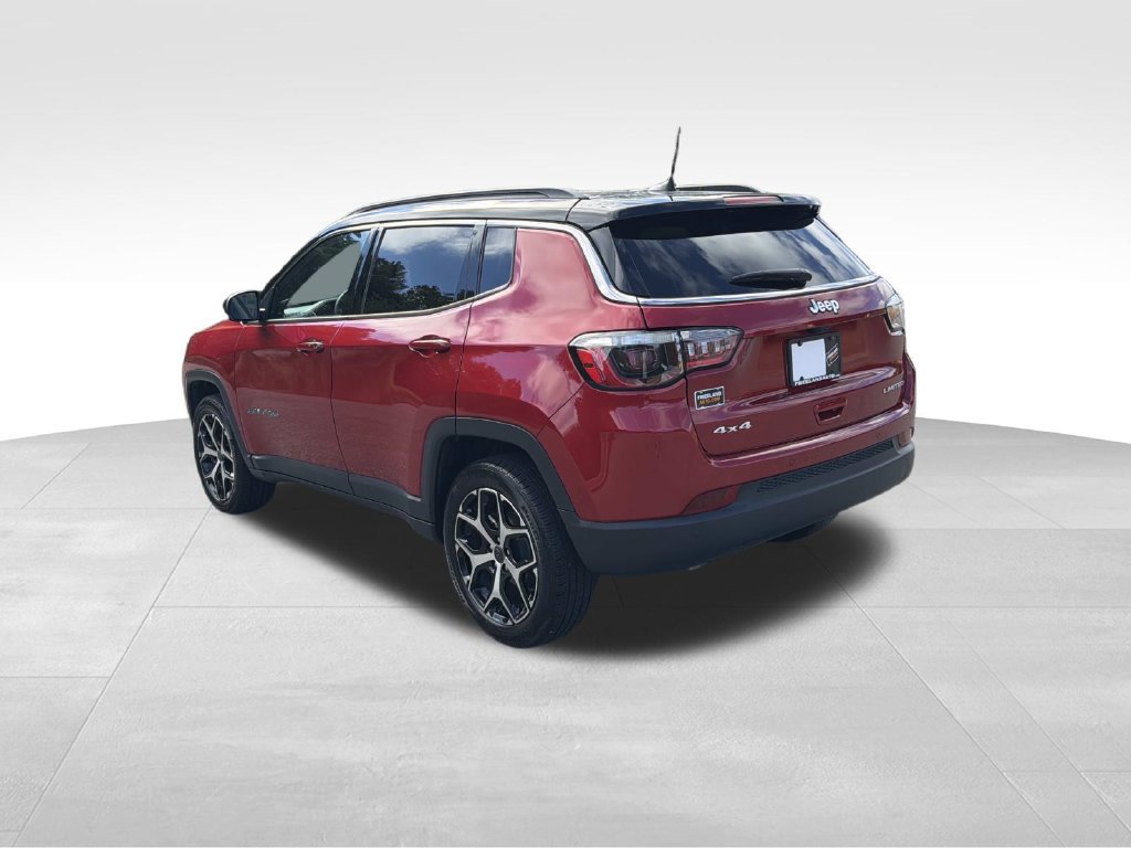 Used 2025 Jeep Compass Limited AWD/4WD image 5
