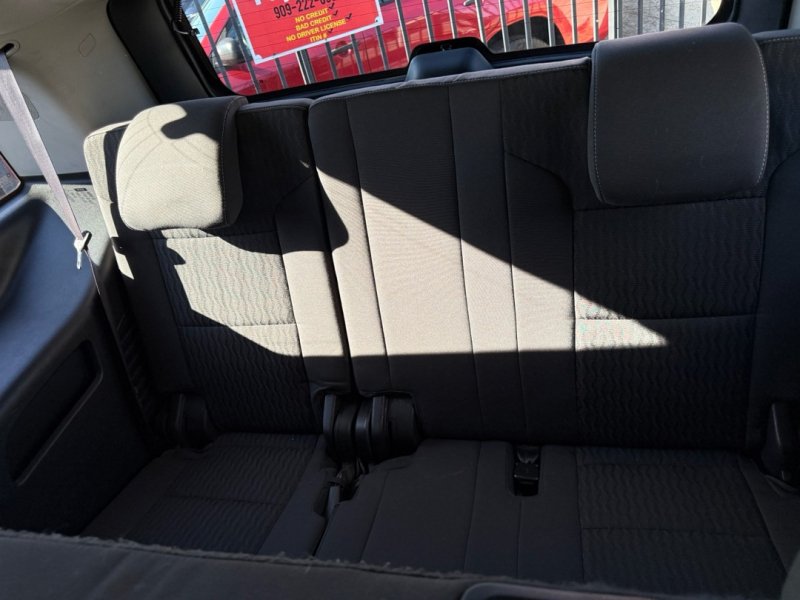 Used 2016 Chevrolet Tahoe LS RWD image 18