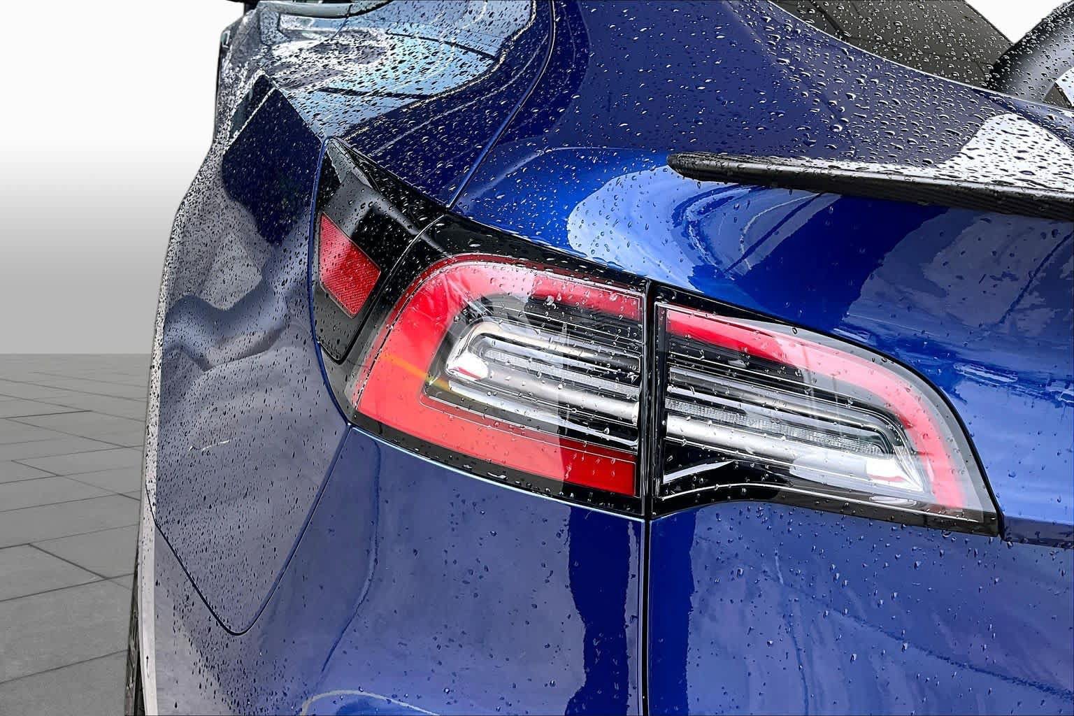 Used 2021 Tesla Model Y Performance AWD/4WD image 24