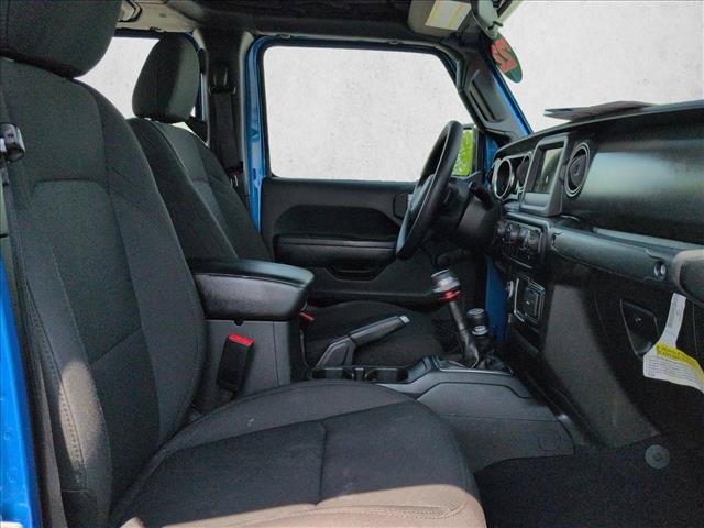 Used 2022 Jeep Gladiator Sport AWD/4WD image 19