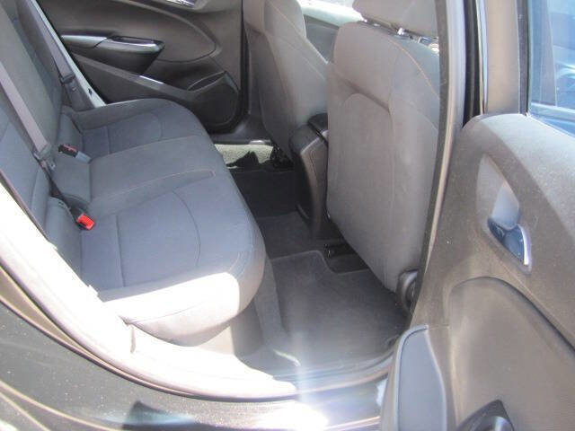 Used 2017 Chevrolet Cruze LS image 16