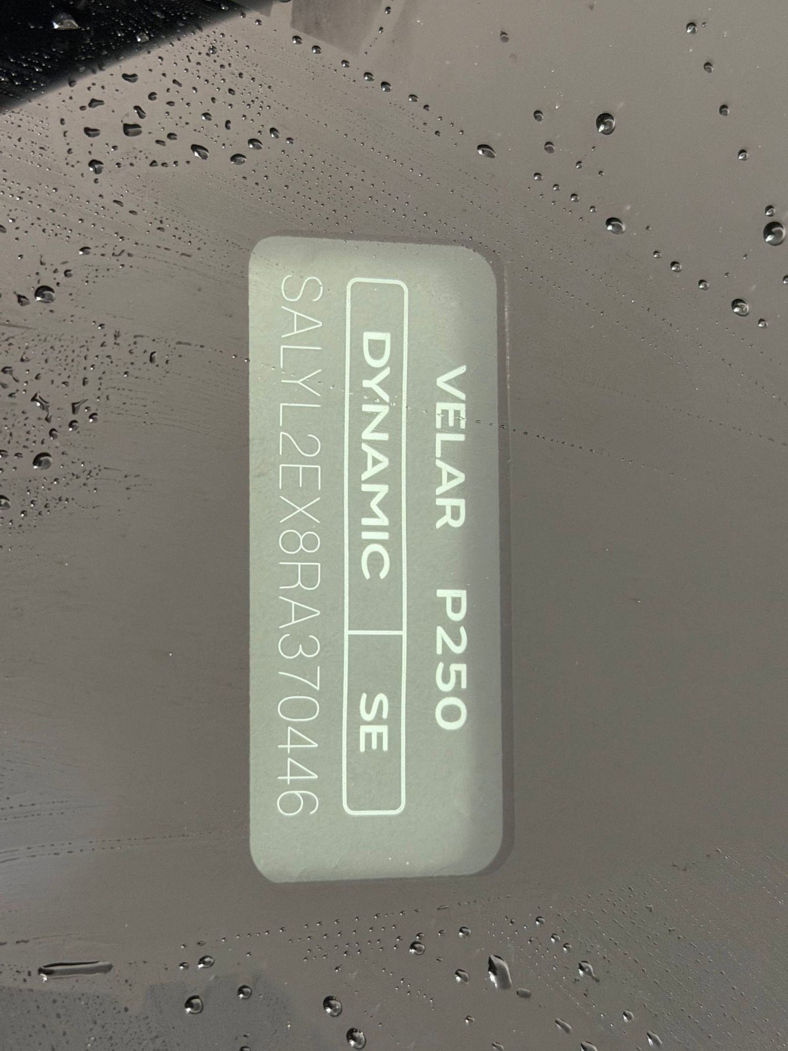 Used 2024 Land Rover Range Rover Velar Dynamic SE image 22