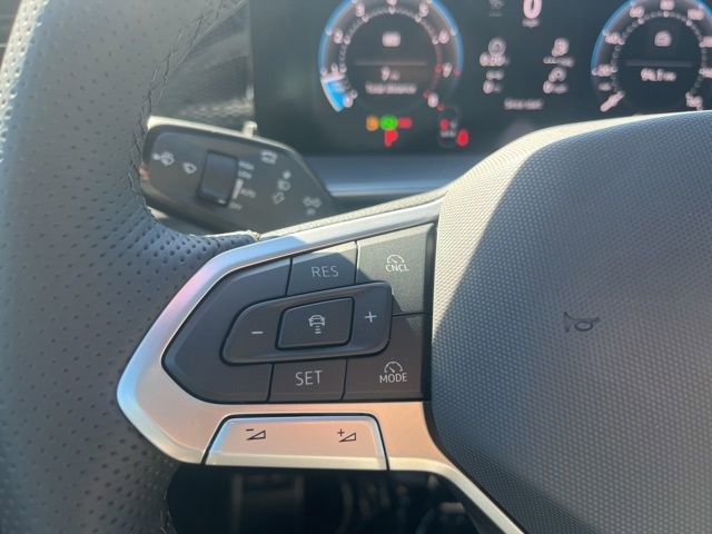 New 2026 Volkswagen Tiguan SE R-Line image 8