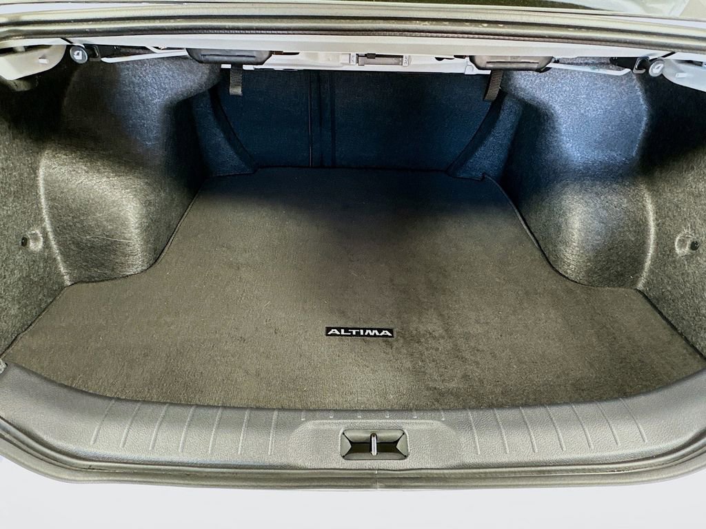 Certified 2025 Nissan Altima 2.5 S FWD image 32