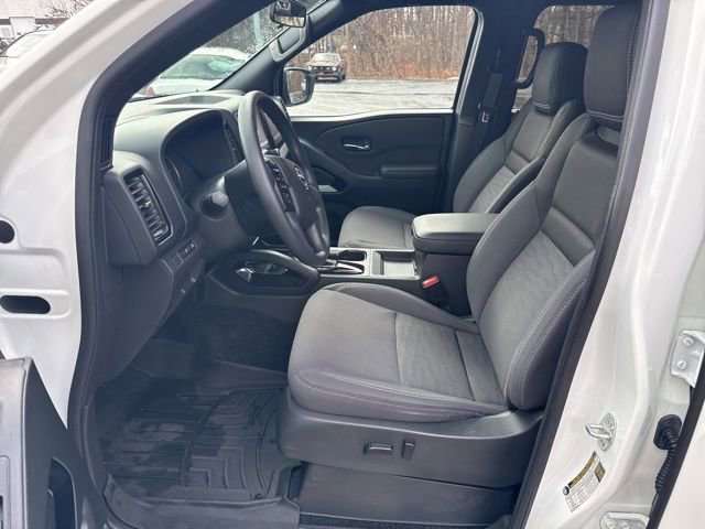 Used 2023 Nissan Frontier SV w/ Midnight Edition Package image 12