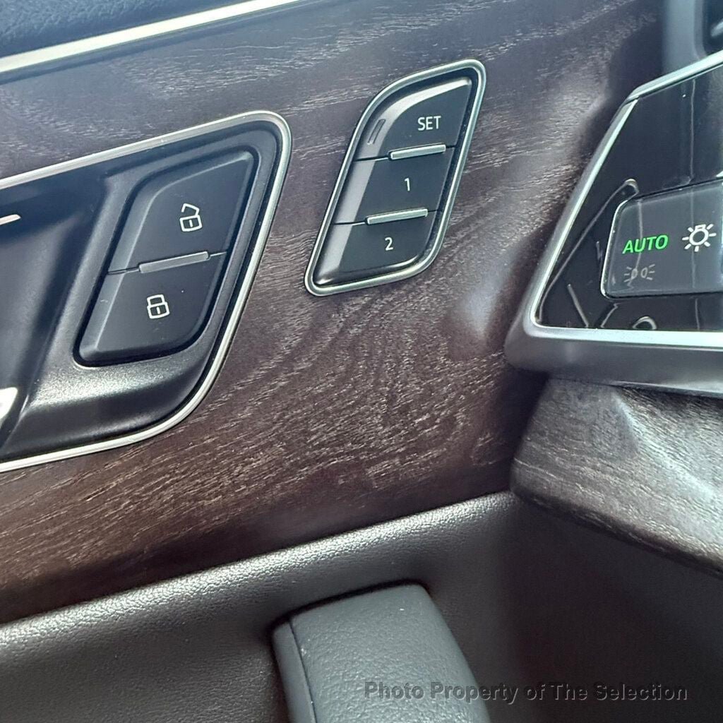 Used 2019 Audi Q8 Prestige AWD/4WD image 22
