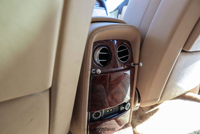 Used 2012 Rolls-Royce Phantom Sedan image 44