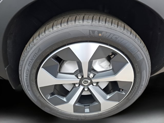 New 2026 Volvo XC40 B5 Plus w/ Protection Package Premier AWD/4WD image 10
