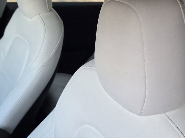 Used 2021 Tesla Model 3 Performance image 15