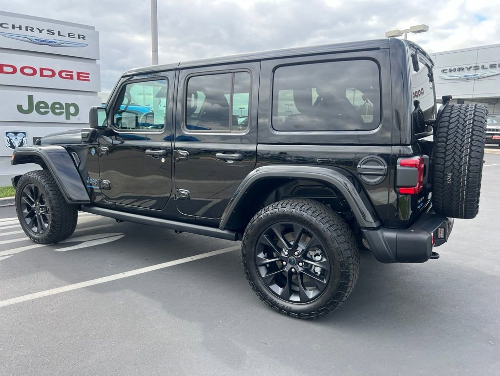 Used 2025 Jeep Wrangler Backcountry 4xe AWD/4WD image 18