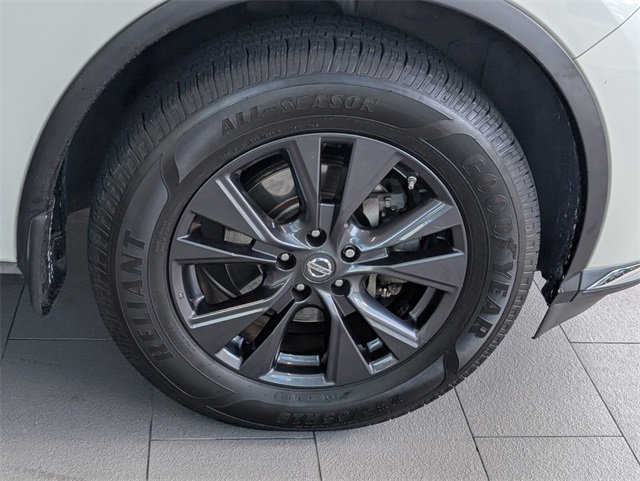 Used 2017 Nissan Murano SV w/ Premium Plus Package image 17