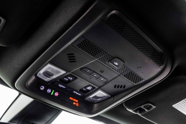 Used 2021 Cadillac XT5 Premium Luxury image 37