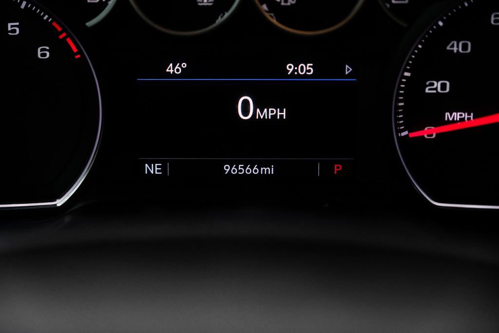 Used 2023 Chevrolet Suburban LS image 16