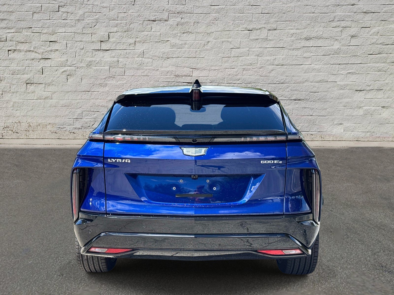 Used 2026 Cadillac Lyriq Signature Sport AWD/4WD image 4