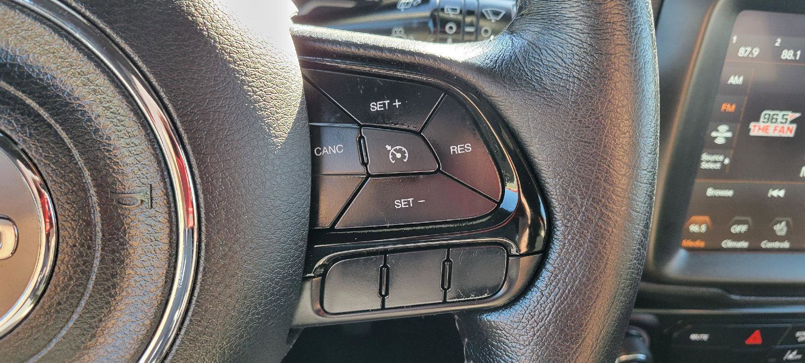 Used 2022 Jeep Renegade Altitude w/ Convenience Group image 13