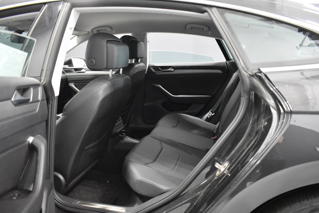 Used 2019 Volkswagen Arteon SE FWD image 29