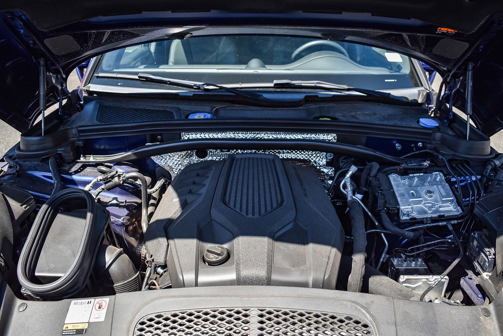 Used 2023 Porsche Macan image 26