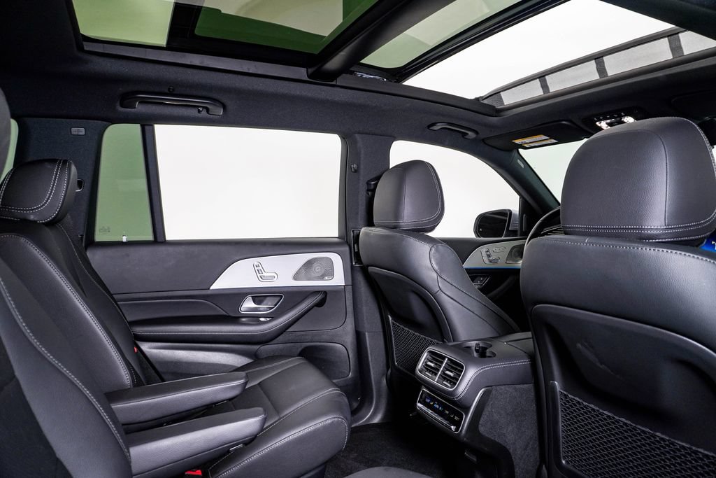 Used 2025 Mercedes-Benz GLS 450 4MATIC image 15