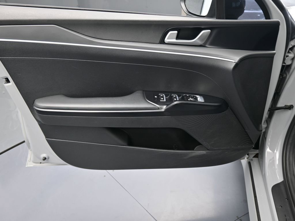 Used 2023 Kia K5 GT-Line w/ GT-Line Premium Package image 12