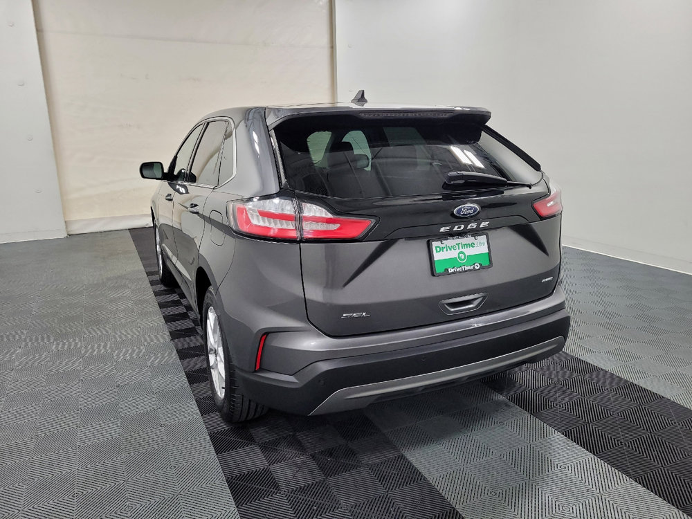 Used 2023 Ford Edge SEL image 5