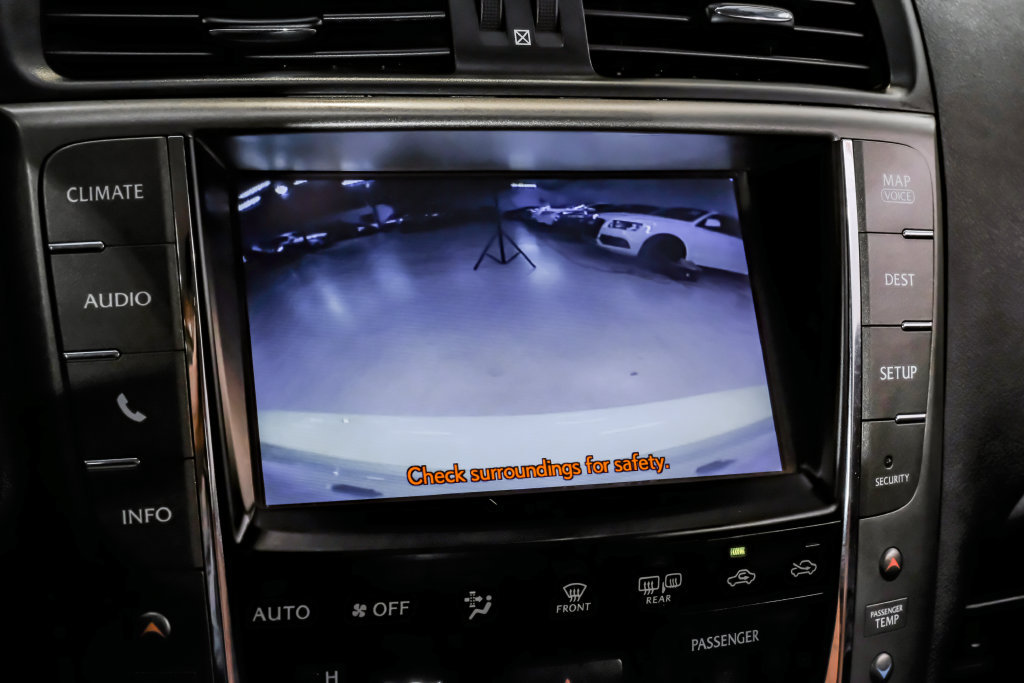Used 2013 Lexus IS 250C w/ Luxury Pkg RWD image 33