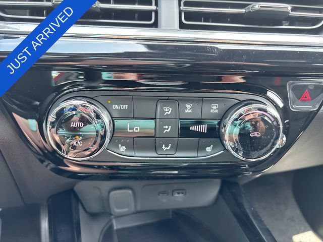 New 2026 Chevrolet Trax RS w/ Sunroof Package FWD image 18