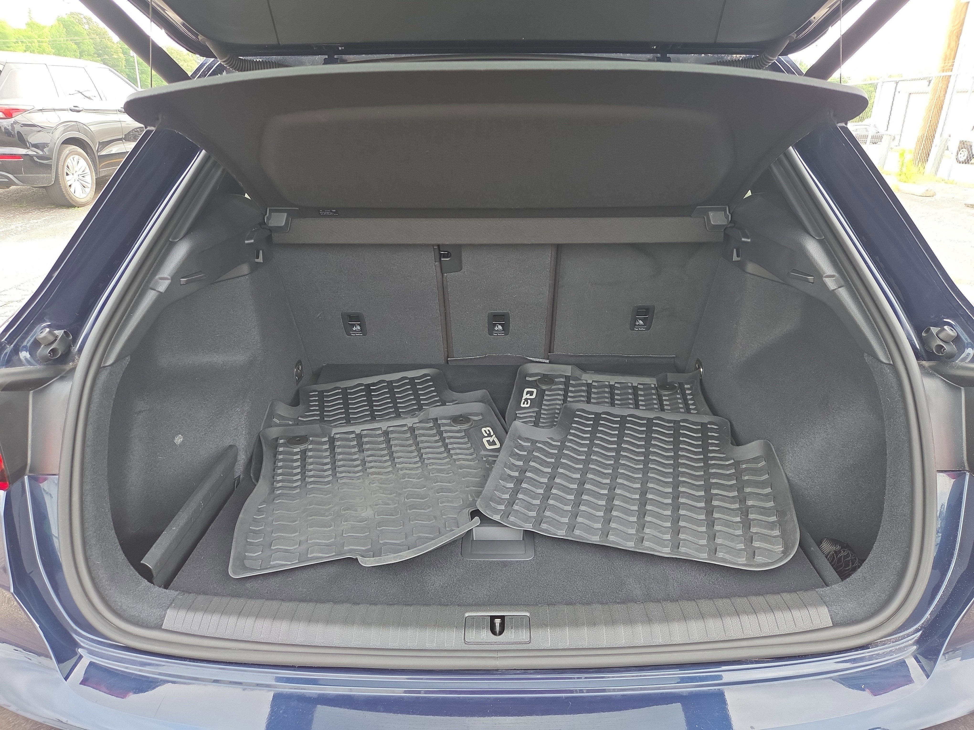 Used 2020 Audi Q3 2.0T Premium AWD/4WD image 10