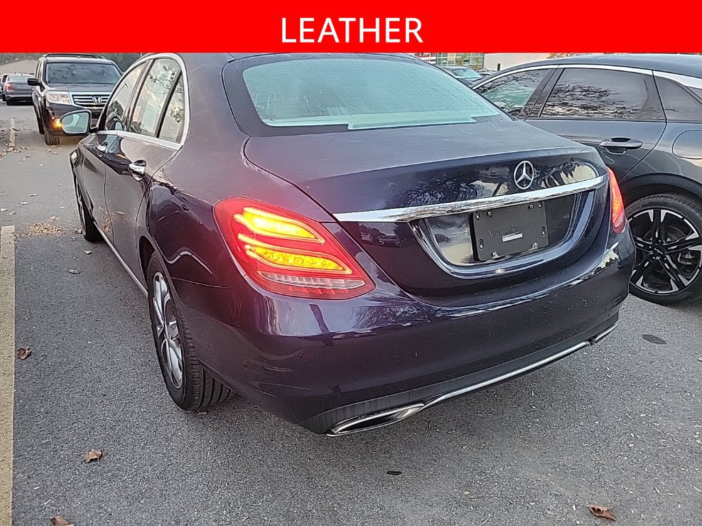 Used 2015 Mercedes-Benz C 300 4MATIC Sedan image 4