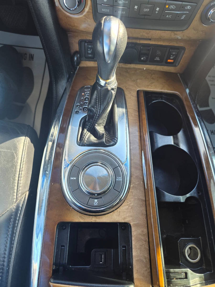 Used 2012 INFINITI QX56 2WD w/ Theater Pkg image 19