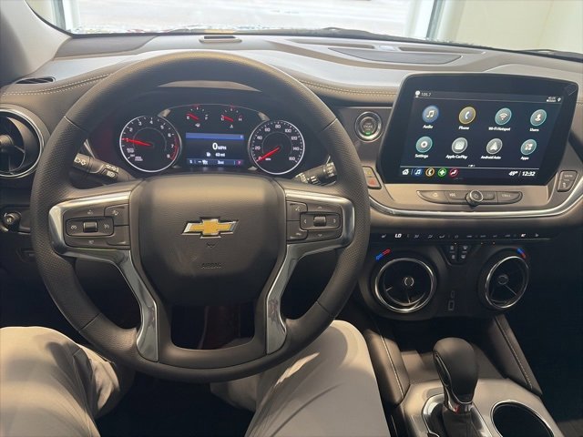 New 2025 Chevrolet Blazer LT w/ Convenience Package image 16