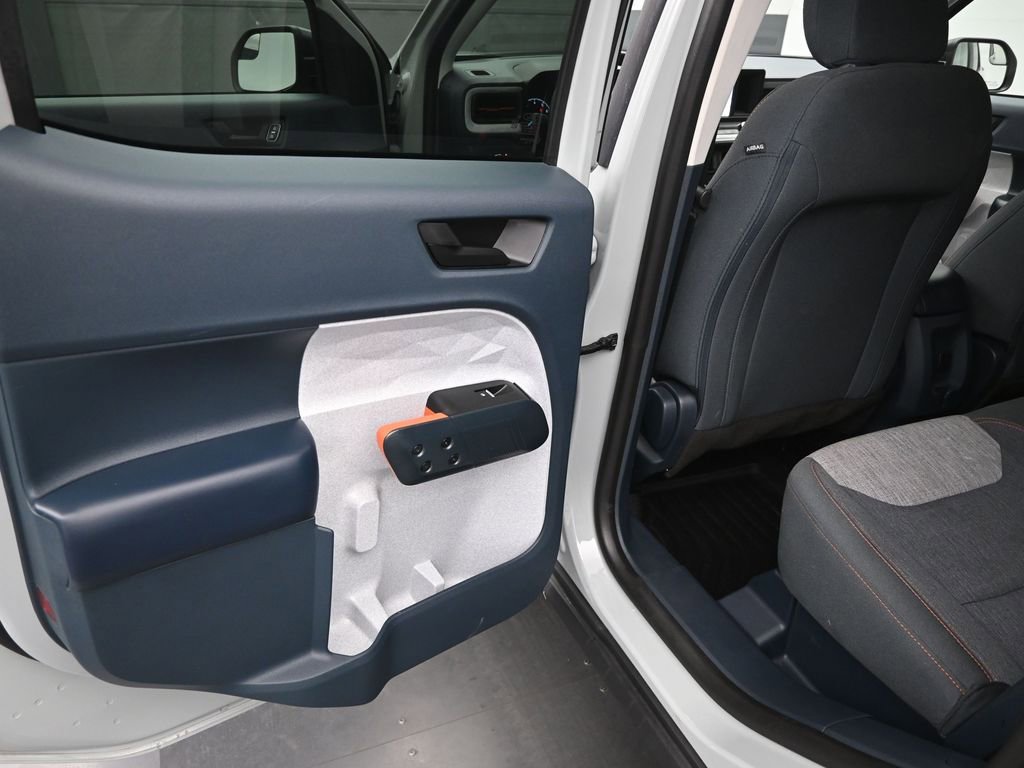 Used 2023 Ford Maverick XLT w/ Equipment Group 300A Standard image 9