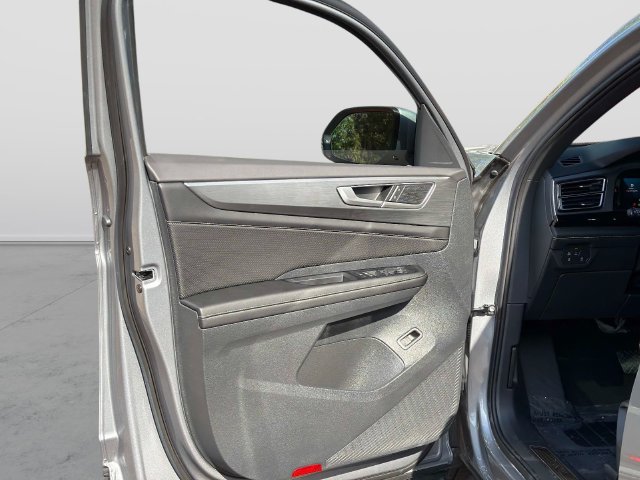 Used 2026 Volkswagen Atlas Cross Sport SE FWD image 16