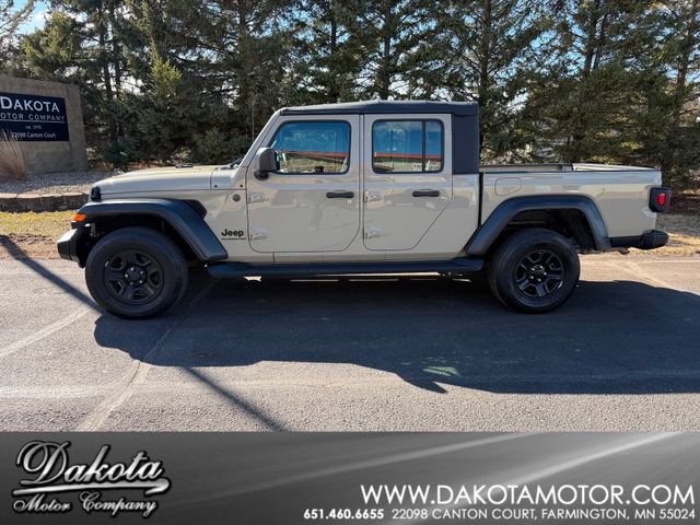 Used 2022 Jeep Gladiator Sport image 1
