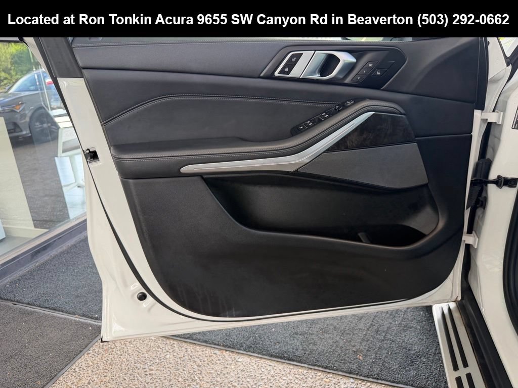 Used 2024 BMW X5 xDrive40i AWD/4WD image 11