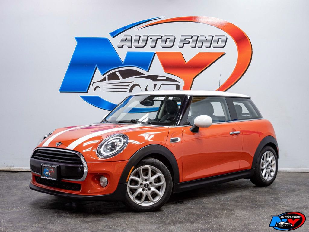 Used 2019 MINI Cooper 2-Door Hardtop w/ Premium Package image 7