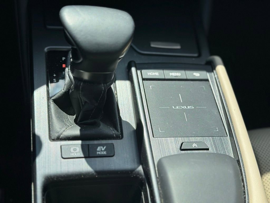 Used 2021 Lexus ES 300h w/ Premium Package image 16