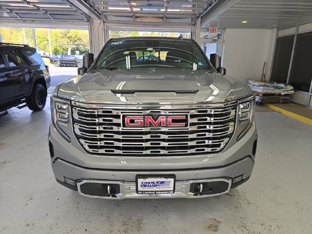 Certified 2026 GMC Sierra 1500 Denali w/ Denali Reserve Package AWD/4WD image 8