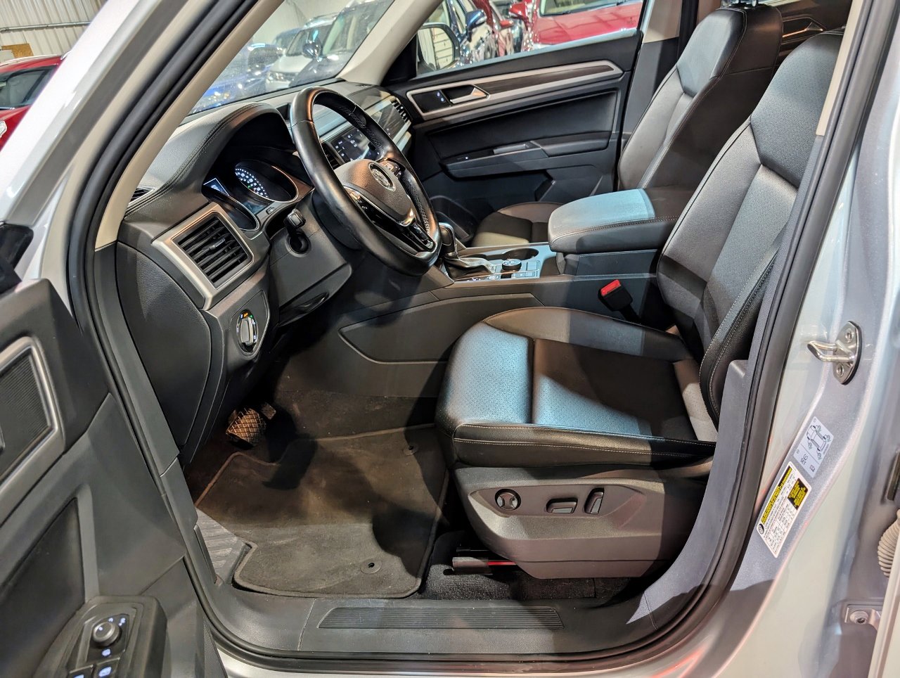 Used 2018 Volkswagen Atlas SE image 17