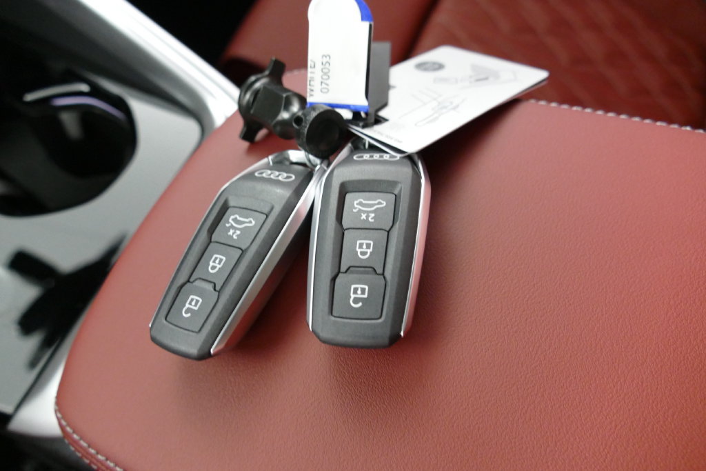 New 2026 Audi SQ5 Prestige AWD/4WD image 23