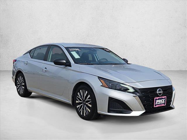 Used 2024 Nissan Altima 2.5 SV video 3