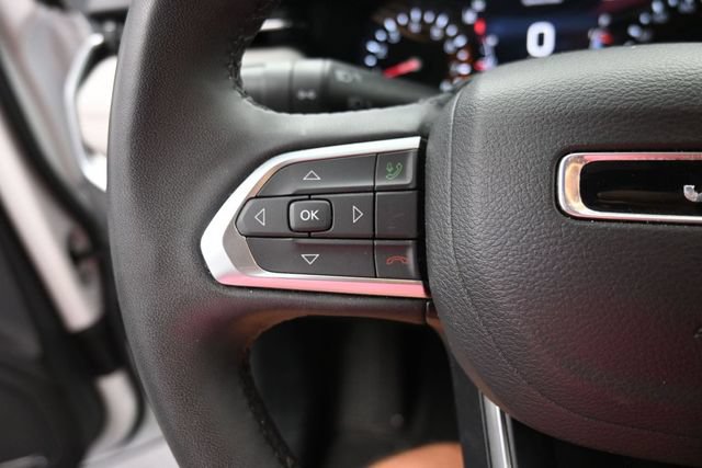 Used 2025 Jeep Compass Limited AWD/4WD image 25