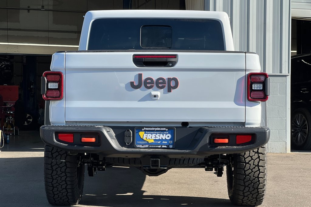 New 2026 Jeep Gladiator Mojave AWD/4WD image 5