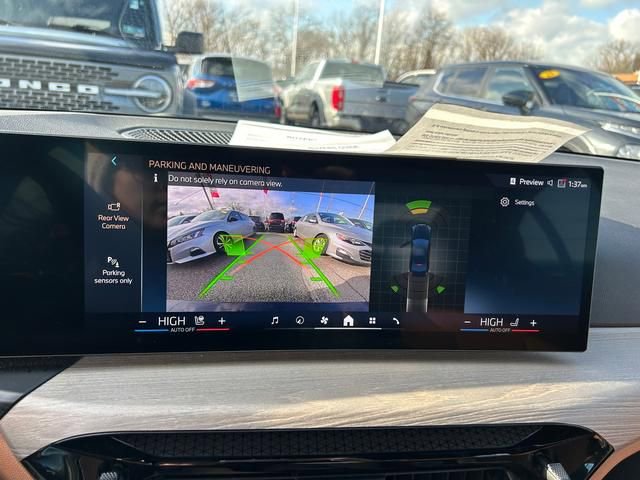 Used 2025 BMW 330i Sedan image 18