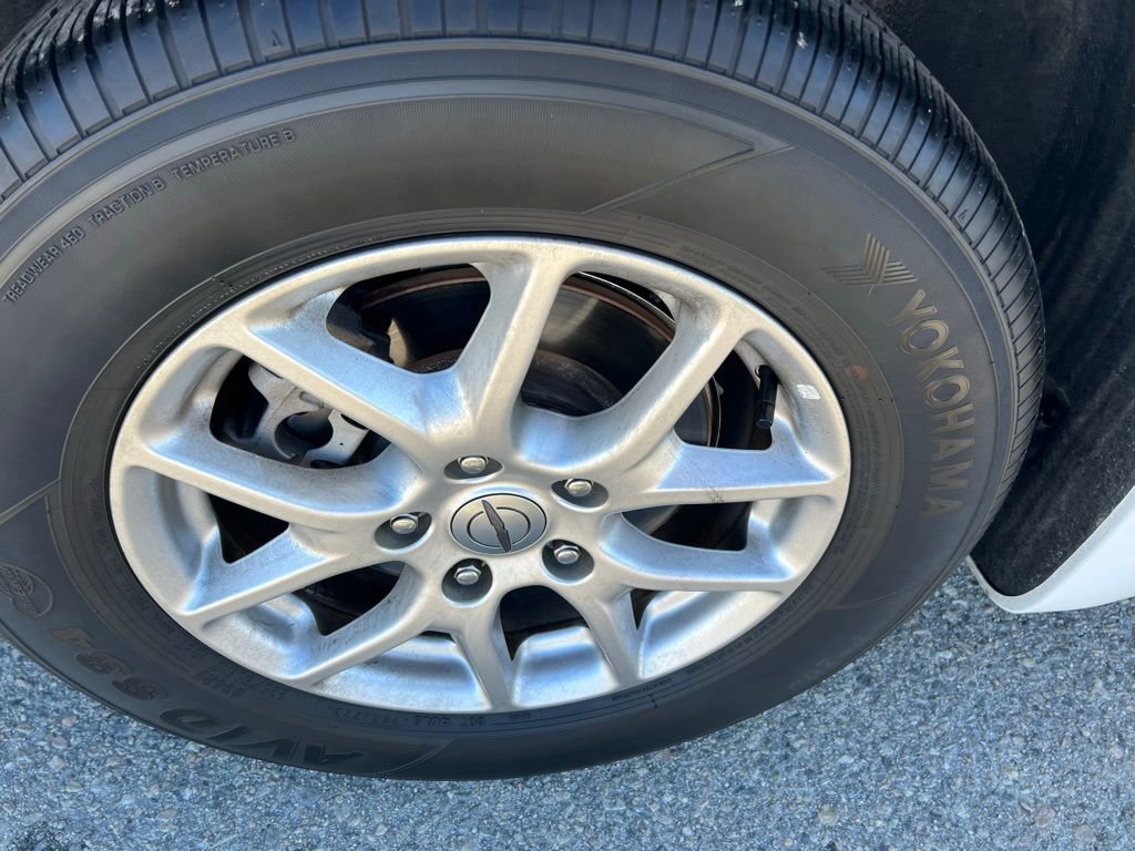 Used 2024 Chrysler Pacifica Touring-L image 29