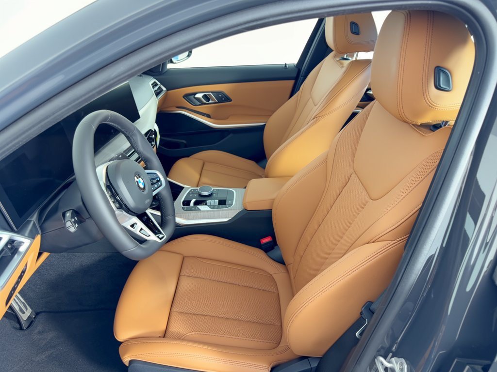 New 2026 BMW 330i Sedan w/ M Sport Package RWD image 5
